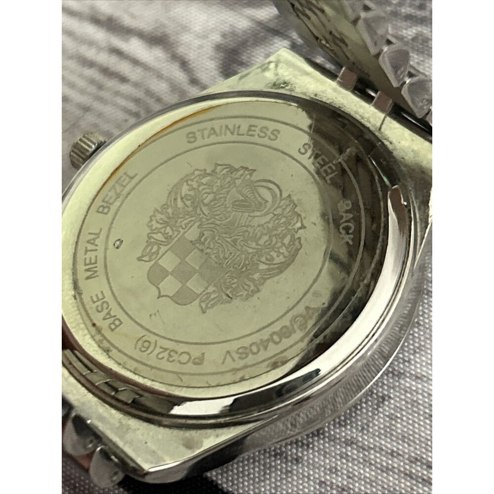 Vince Camuto Silver Tone Black Dial Men’s Quartz Watch - Picture 3 of 6
